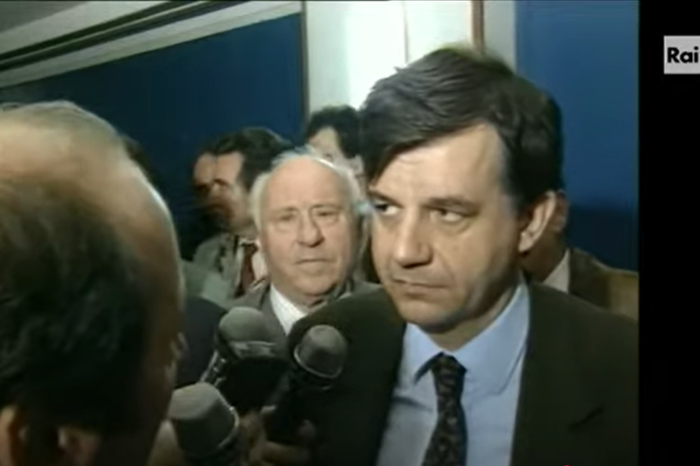 Dalle teche Rai. Le dimissioni di Craxi da segretario del PSI